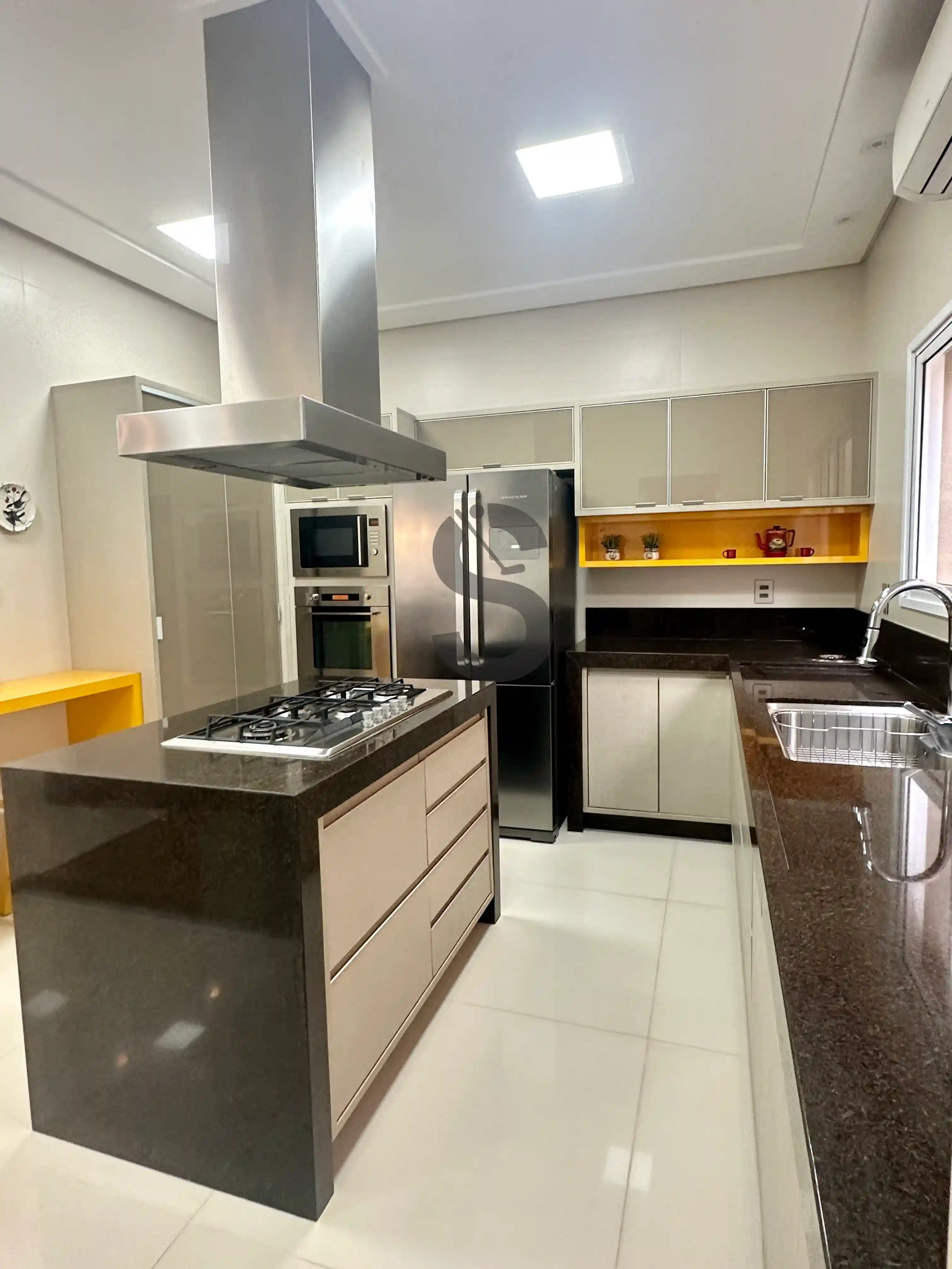 Casa de Condomínio com 3 quartos à venda, 390m² — foto 5 de 16