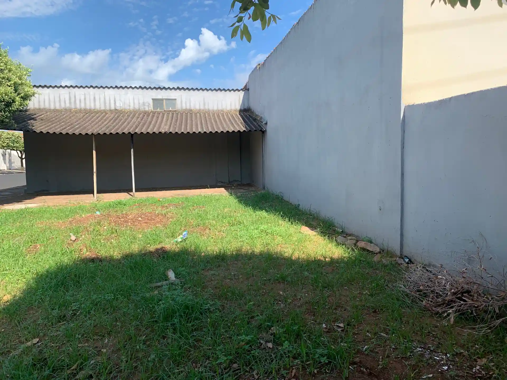 Terreno / Lote / Condomínio com 1 quarto à venda, 286m² — foto 3 de 12
