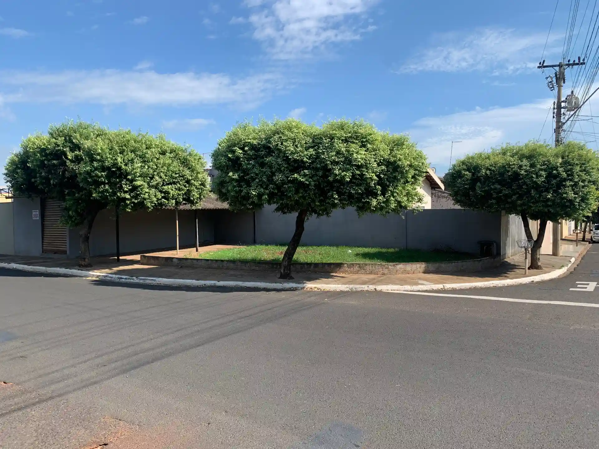 Terreno / Lote / Condomínio com 1 quarto à venda, 286m² — foto 1 de 12