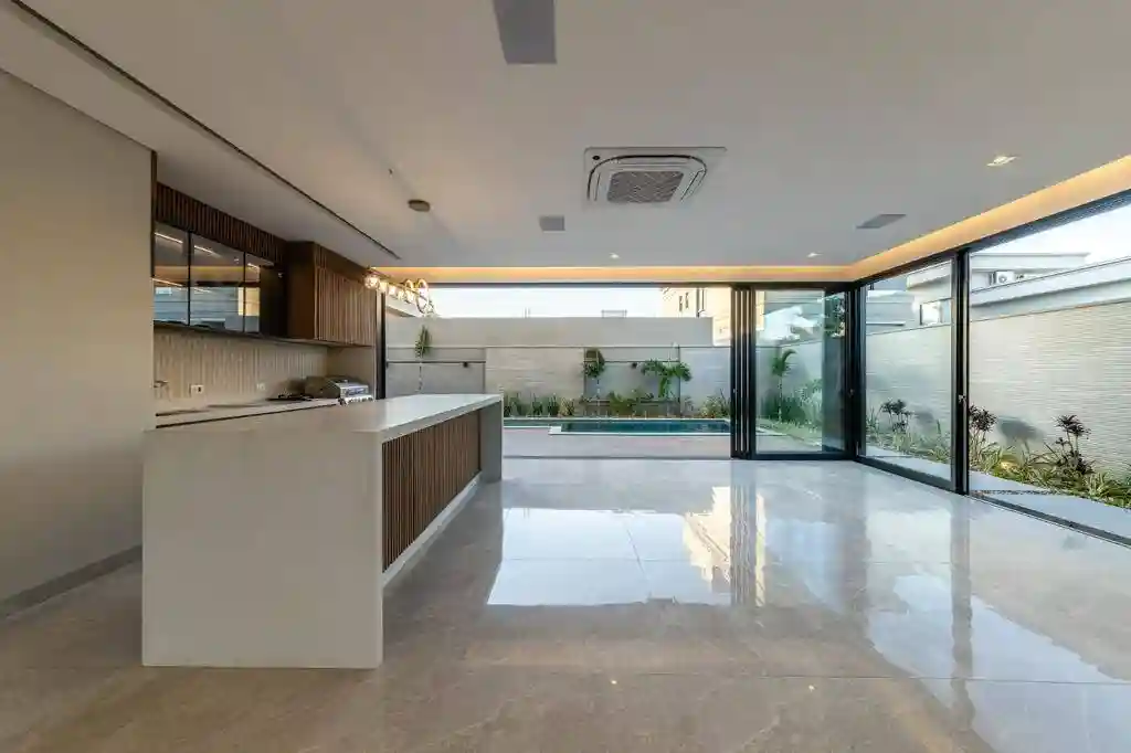 Casa de Condomínio com 4 quartos à venda, 395m² — foto 2 de 24