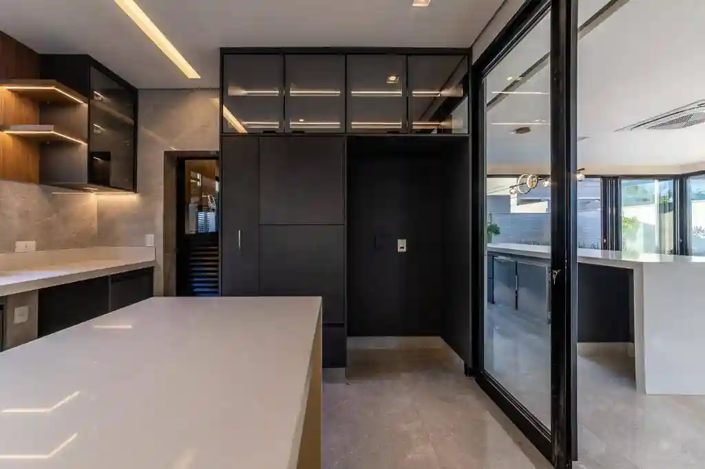 Casa de Condomínio com 4 quartos à venda, 395m² — foto 9 de 24