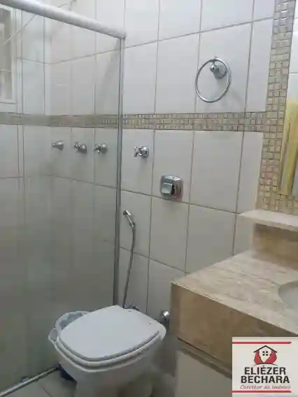 Casa à venda — foto 2 de 15