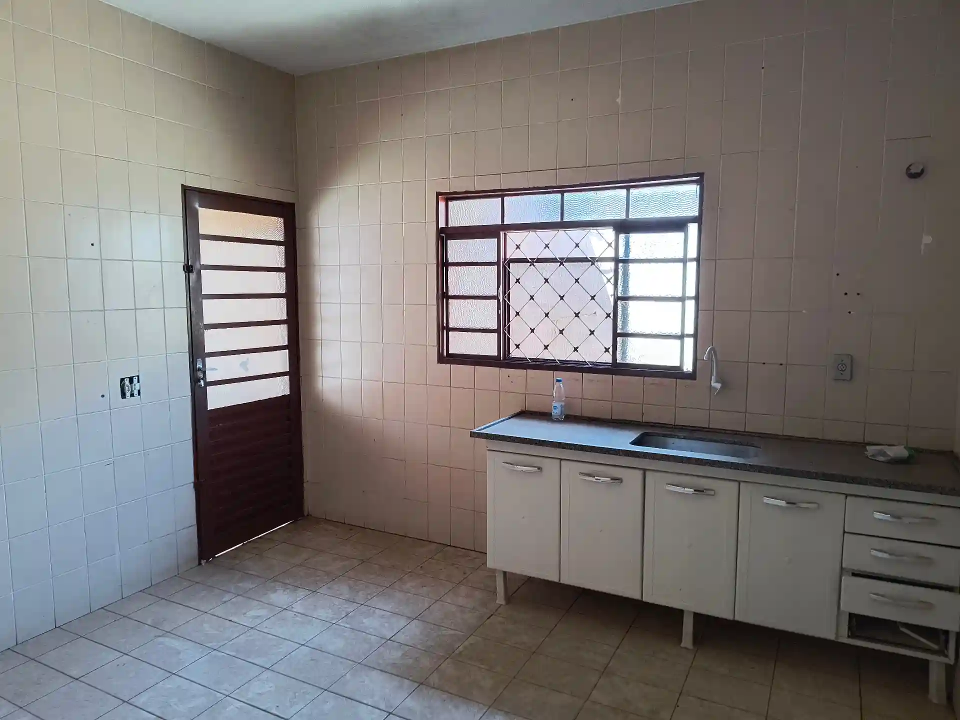 Casa com 3 quartos à venda, 275m² — foto 4 de 30