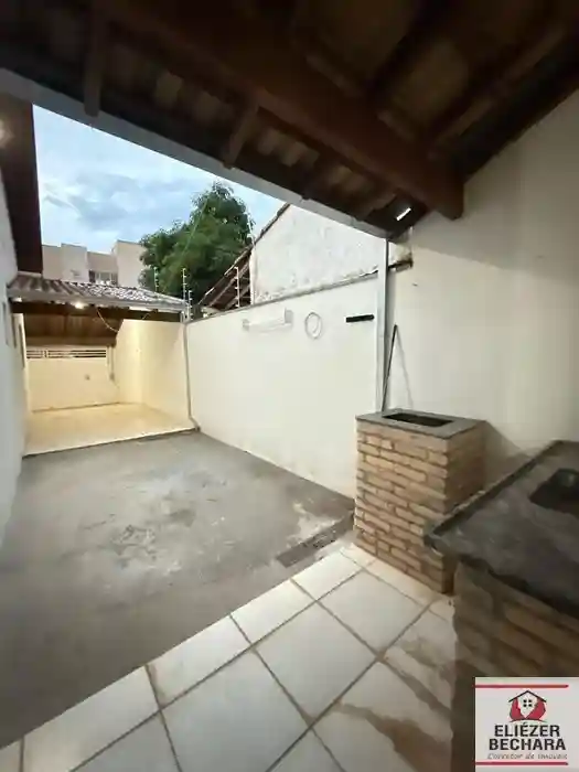Casa com 3 quartos à venda, 100m² — foto 3 de 25