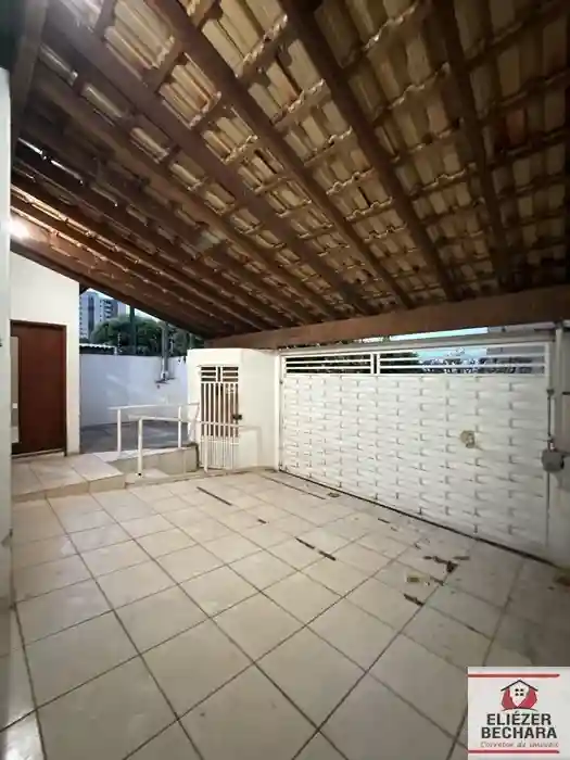 Casa com 3 quartos à venda, 100m² — foto 2 de 25