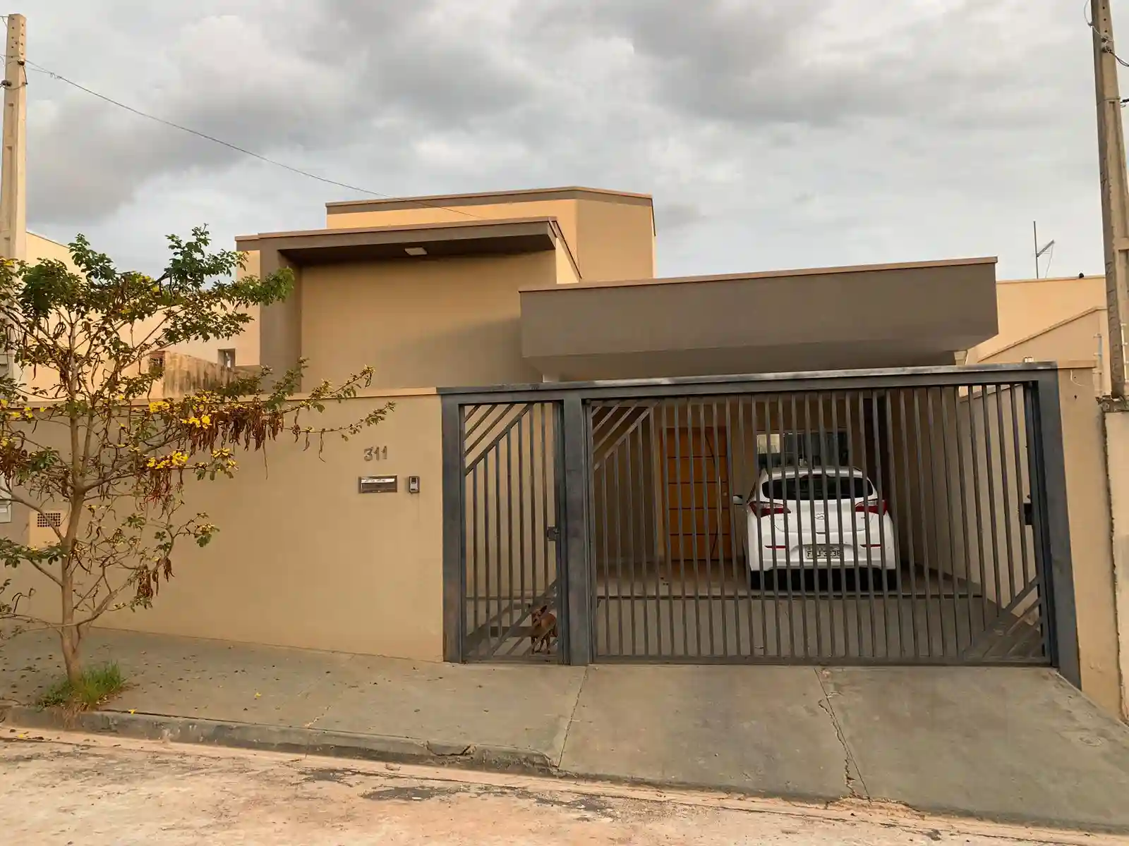 Casa com 3 quartos à venda, 122m² — foto 1 de 15