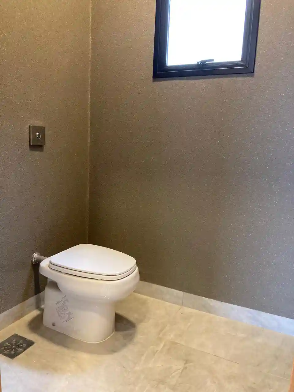 Casa de Condomínio com 3 quartos à venda, 228m² — foto 2 de 8