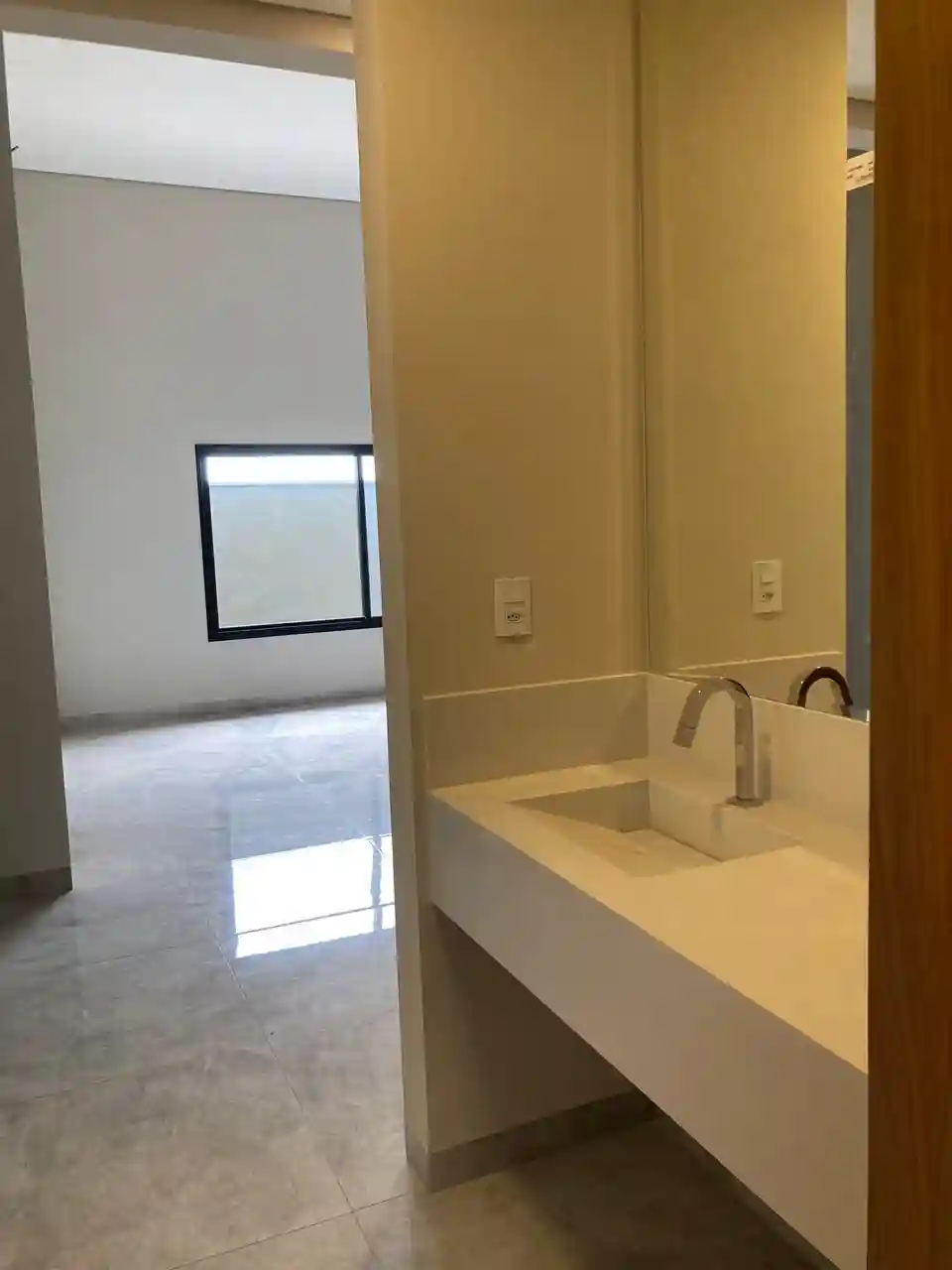 Casa de Condomínio com 3 quartos à venda, 228m² — foto 7 de 8