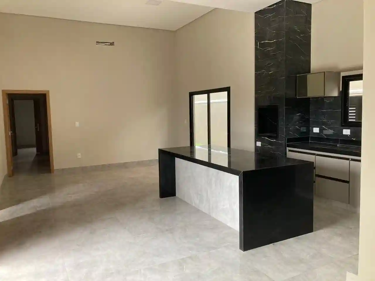 Casa de Condomínio com 3 quartos à venda, 228m² — foto 5 de 8