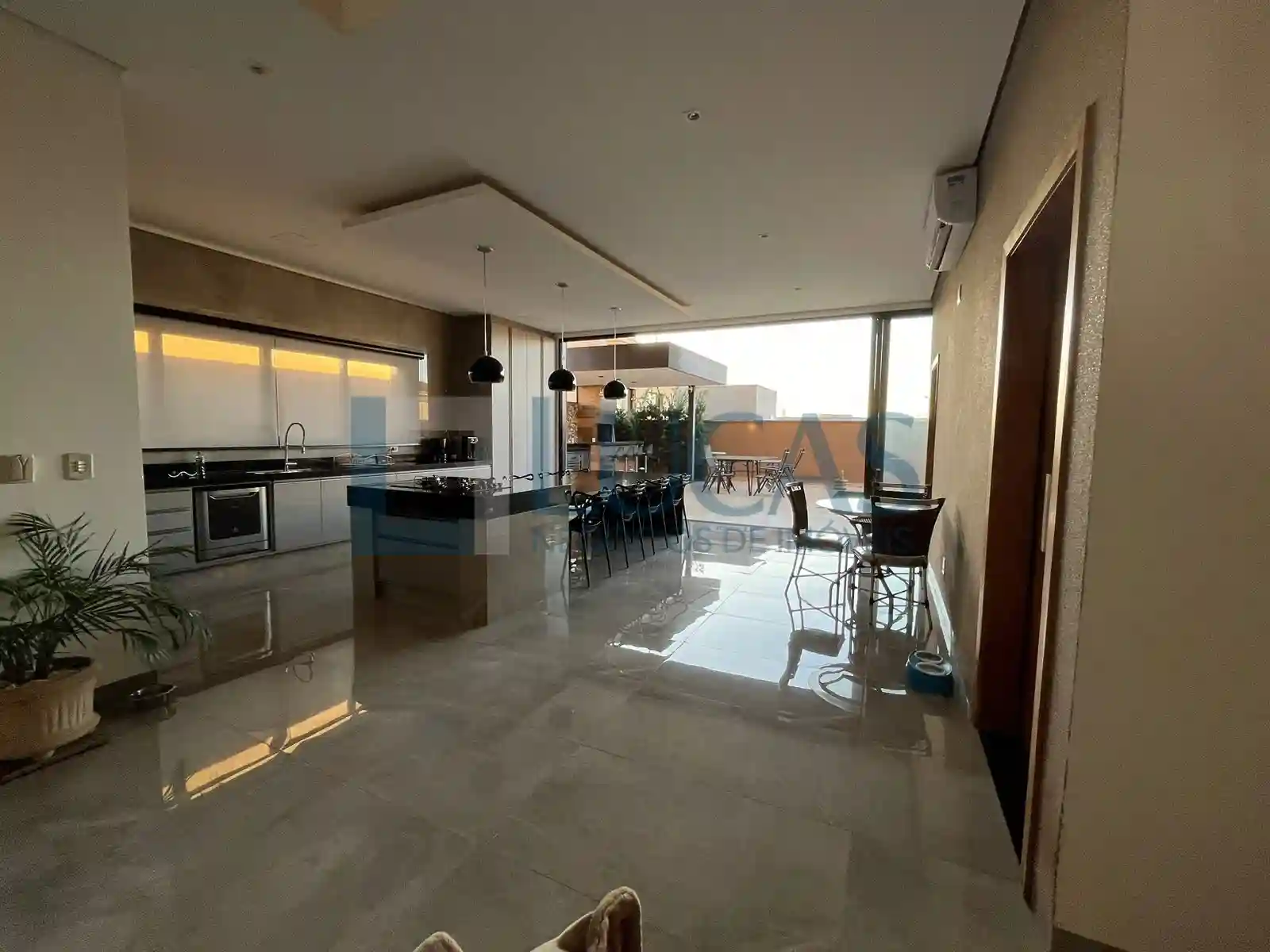 Casa de Condomínio com 3 quartos à venda, 355m² — foto 17 de 21