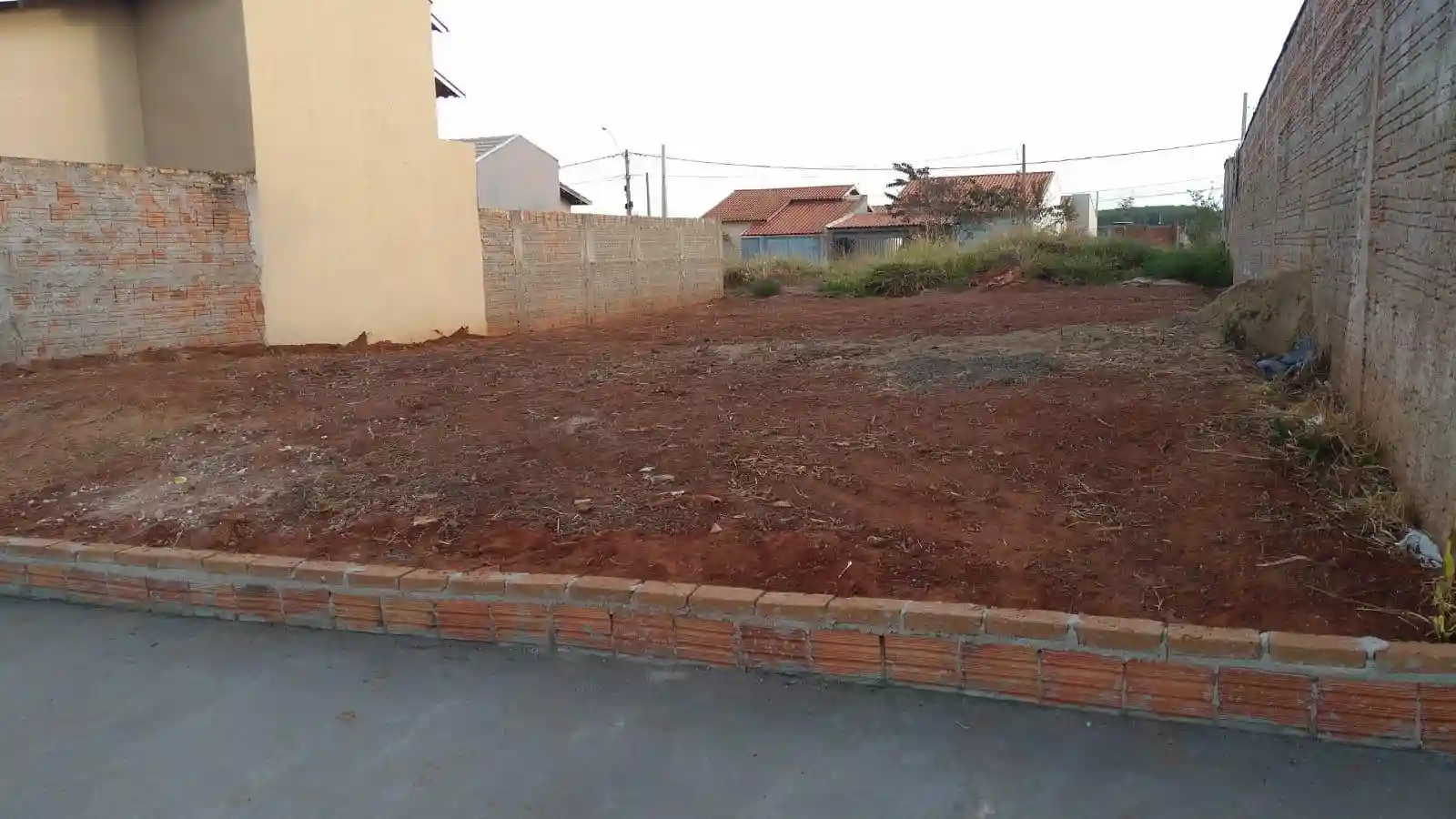 Terreno / Lote / Condomínio  à venda, 200m² — foto 6 de 6
