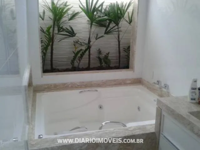 Casa de Condomínio à venda — foto 1 de 4