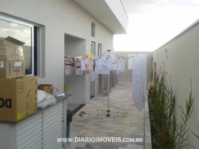 Casa de Condomínio à venda — foto 2 de 4