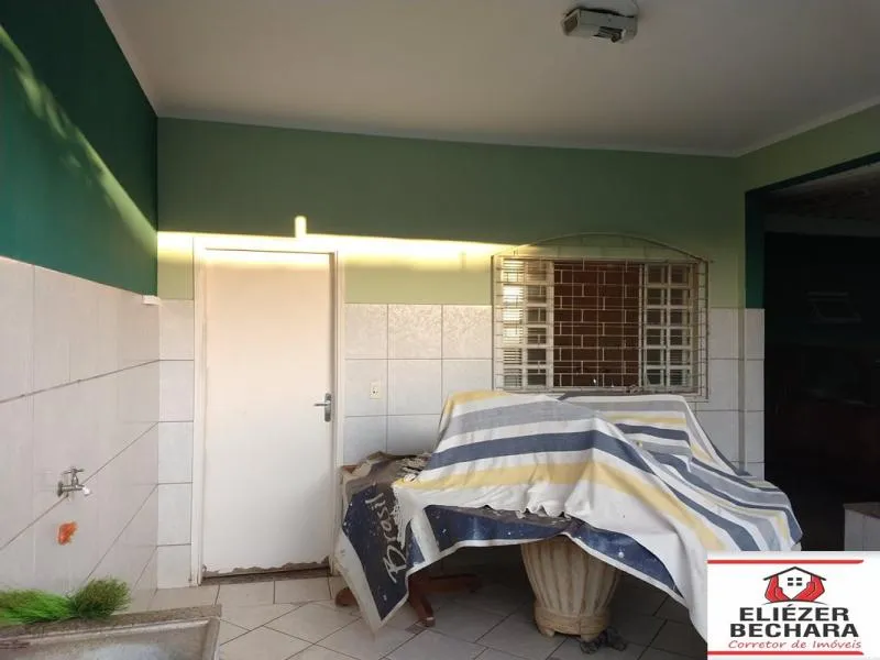 Casa à venda — foto 1 de 8