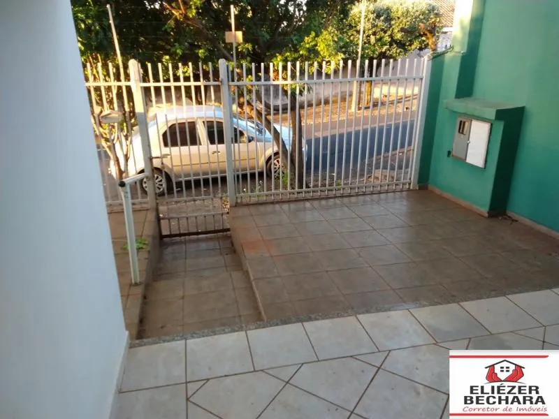 Casa à venda — foto 2 de 8