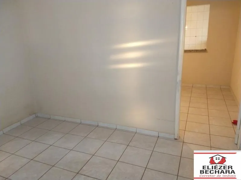 Casa à venda — foto 4 de 8
