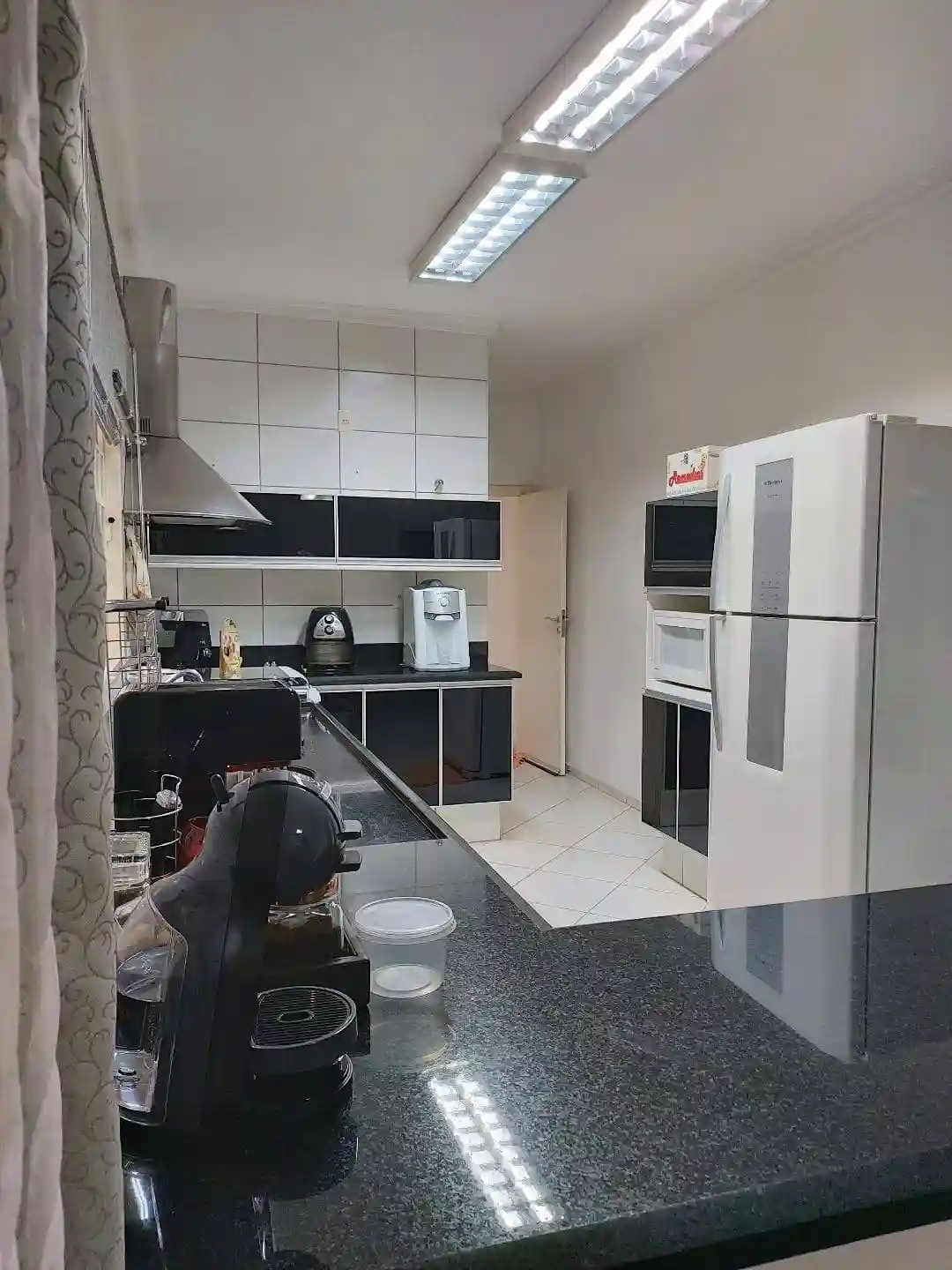 Casa com 3 quartos à venda, 312m² — foto 1 de 39