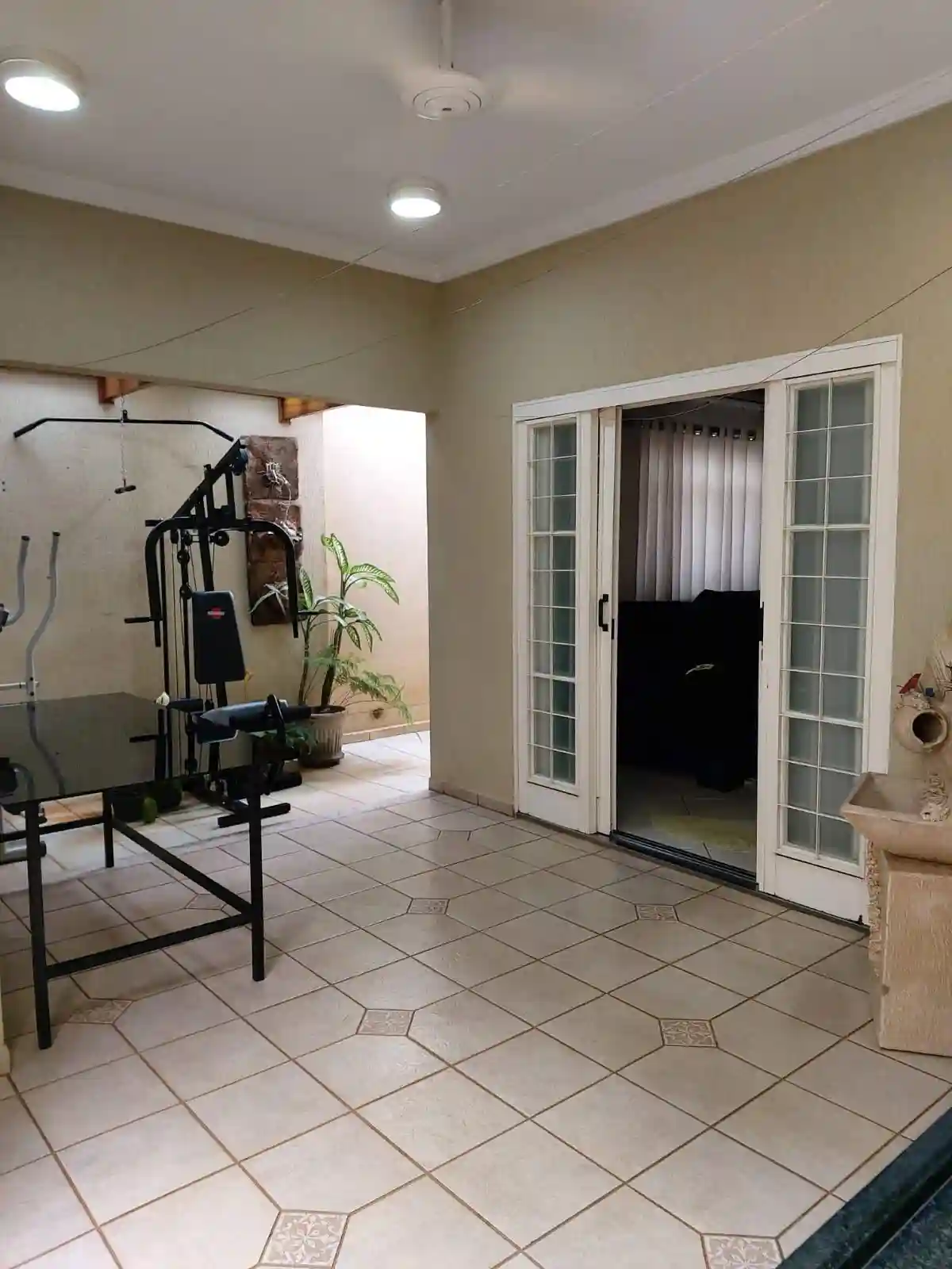 Casa com 3 quartos à venda, 312m² — foto 3 de 39