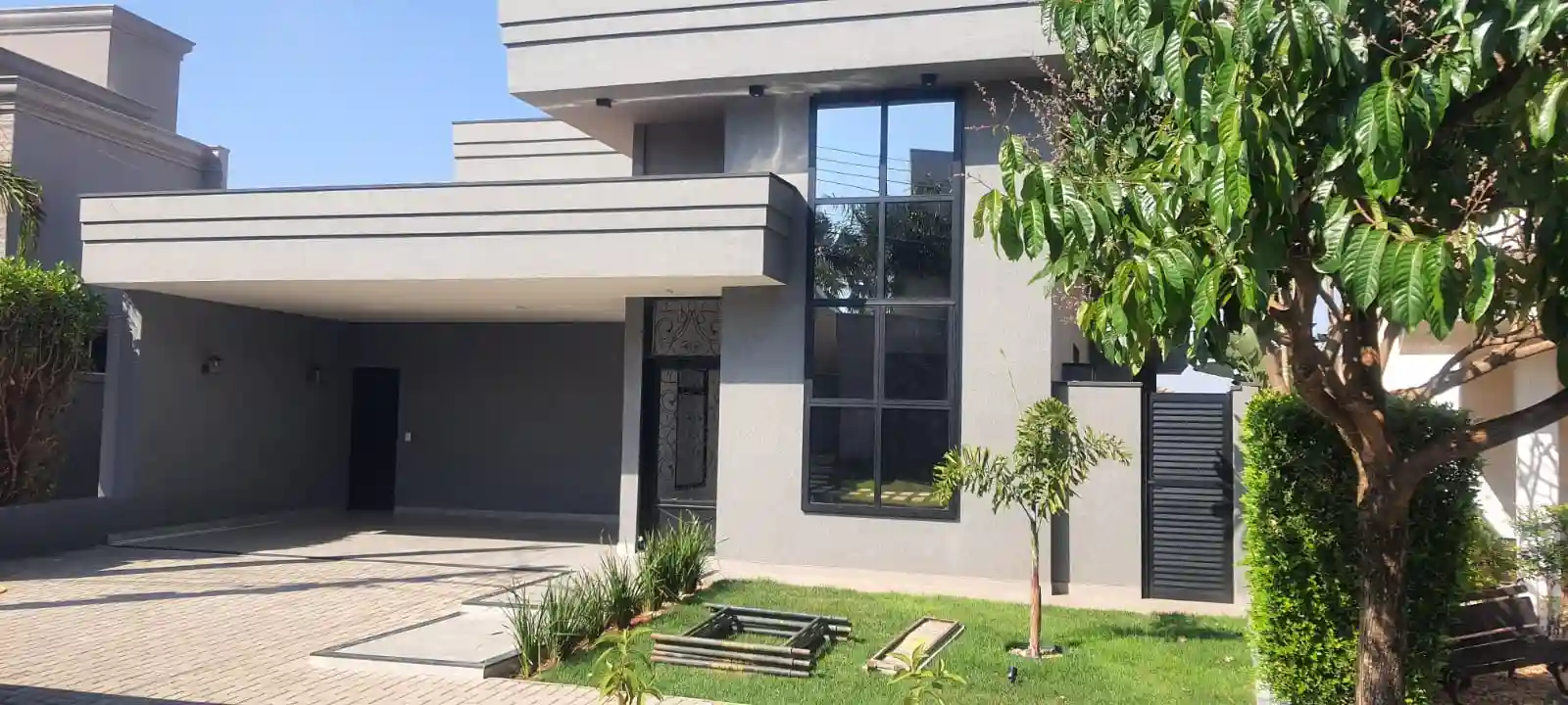 Casa de Condomínio com 3 quartos à venda, 217m² — foto 1 de 18