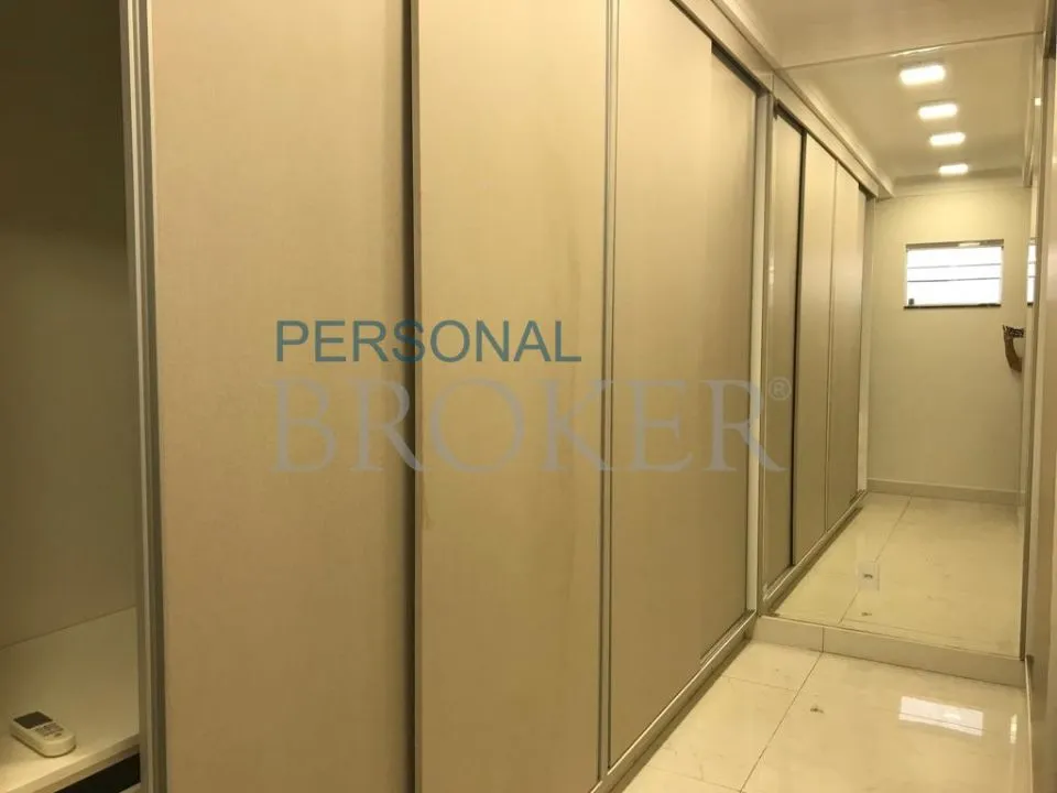 Casa de Condomínio com 4 quartos à venda, 350m² — foto 1 de 10