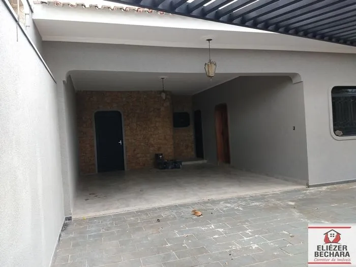 Casa à venda — foto 3 de 8
