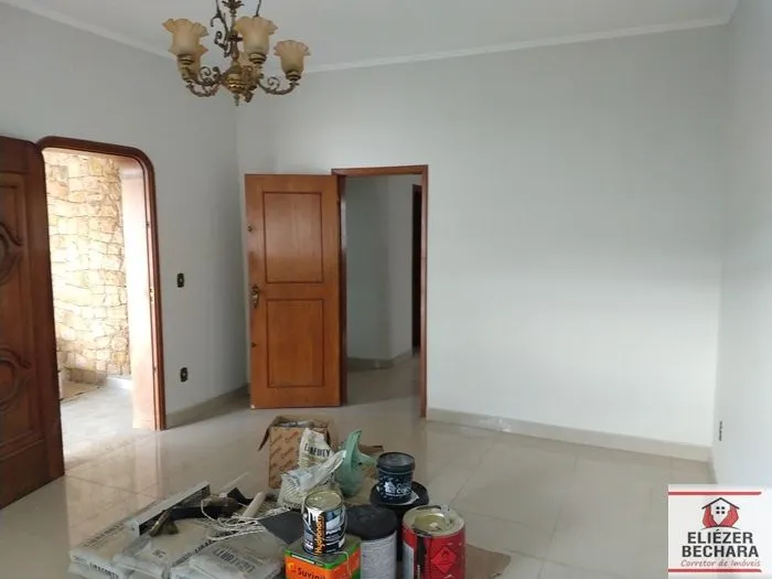 Casa à venda — foto 4 de 8