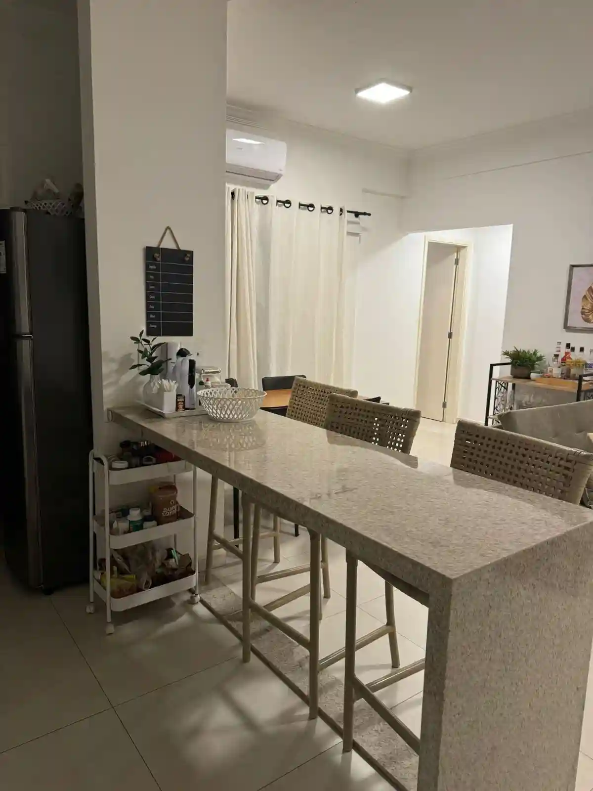 Apartamento com 2 quartos à venda, 68m² — foto 1 de 14