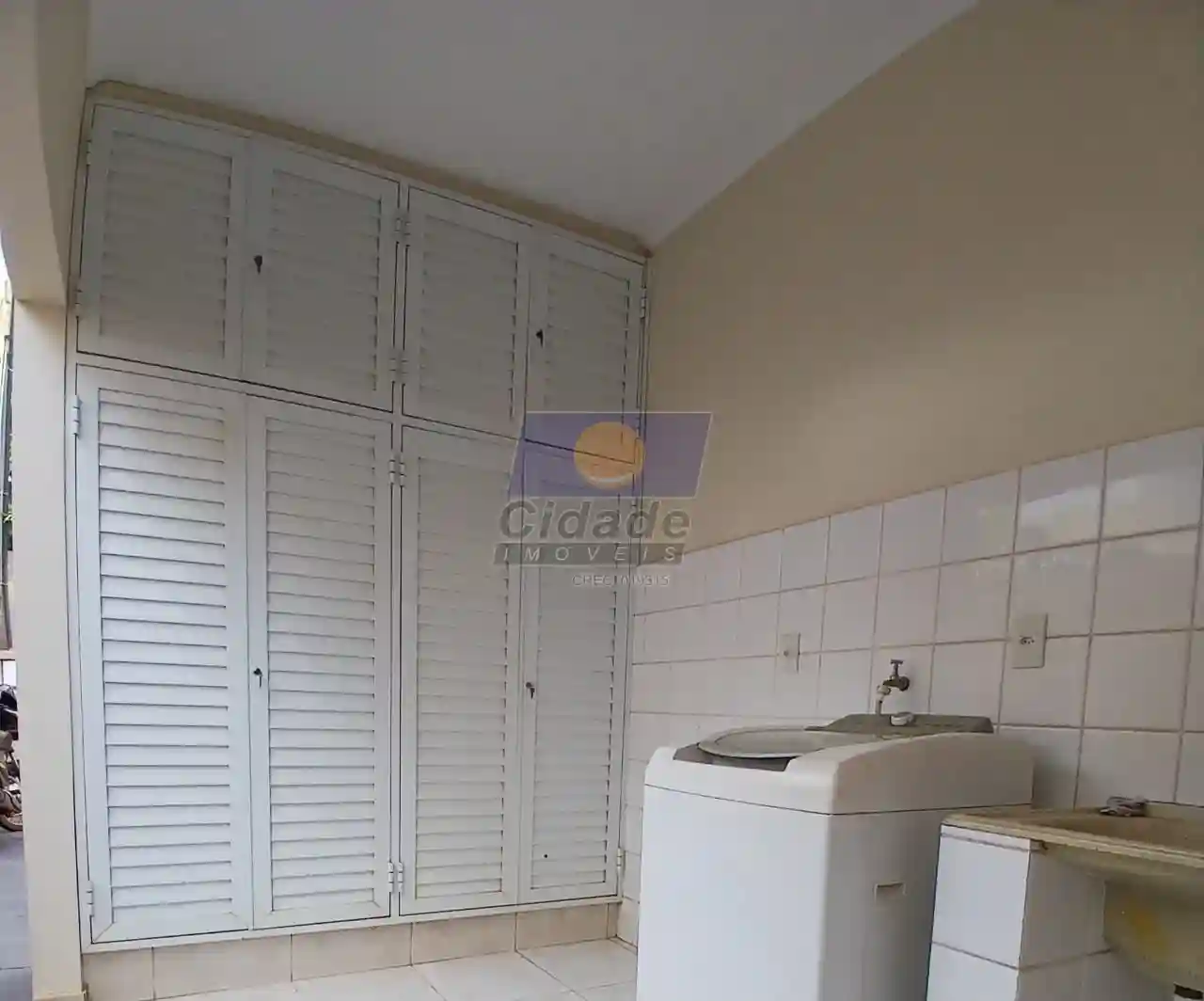 Casa com 3 quartos à venda, 210m² — foto 13 de 16
