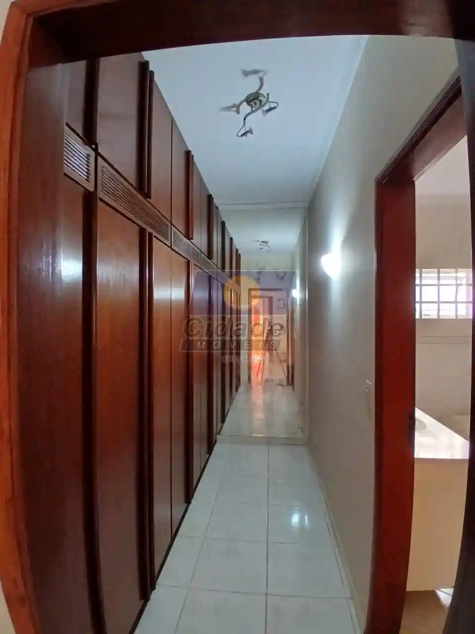 Casa com 3 quartos à venda, 210m² — foto 5 de 16