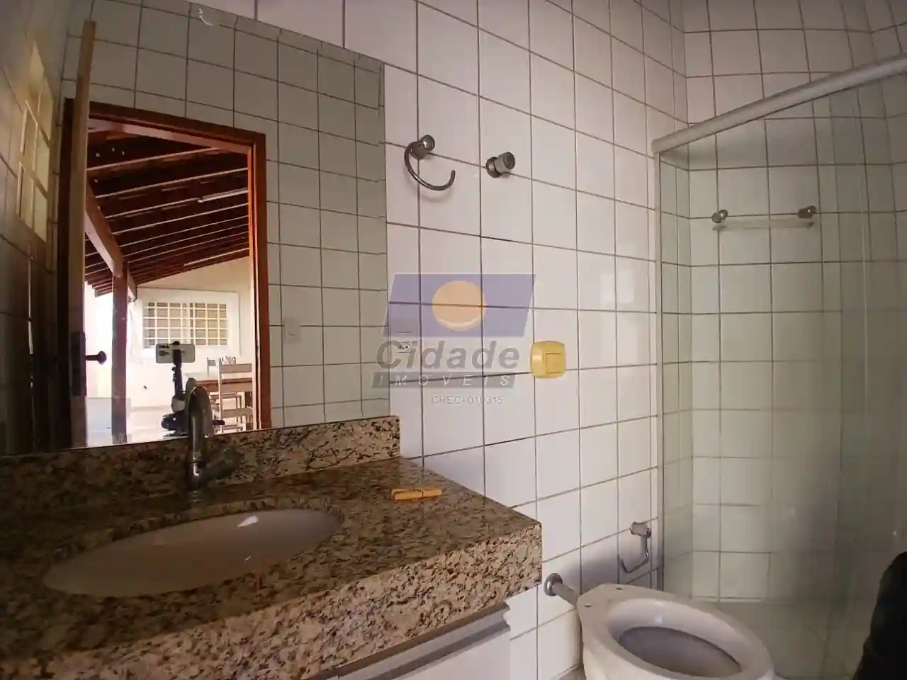 Casa com 3 quartos à venda, 210m² — foto 10 de 16