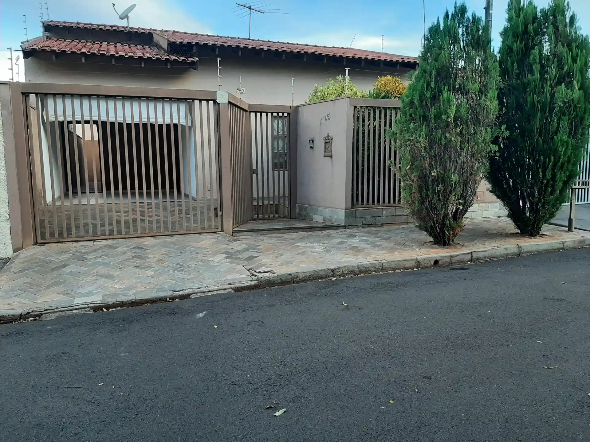 Casa com 2 quartos à venda, 140m² — foto 1 de 18