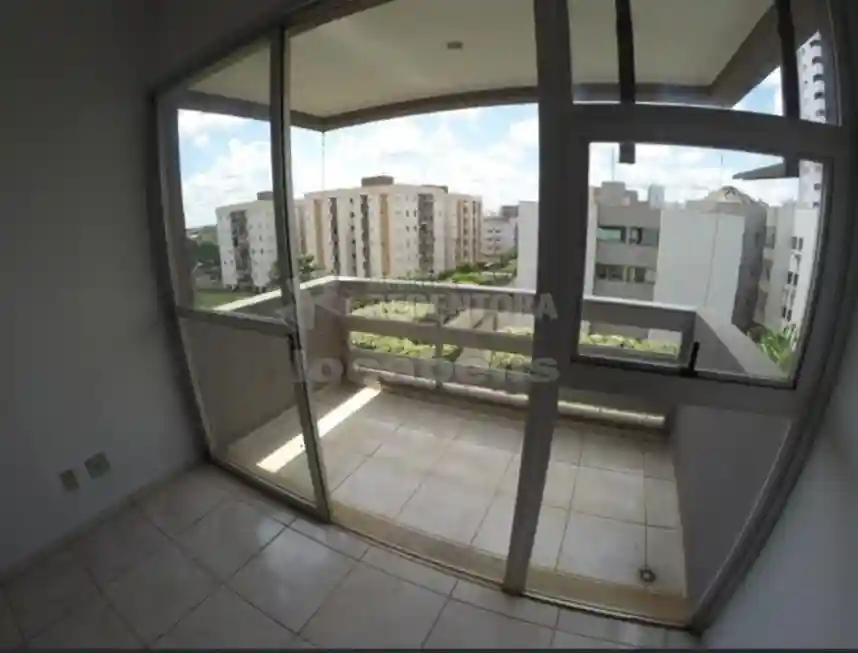 Apartamento com 3 quartos à venda, 101m² — foto 2 de 8