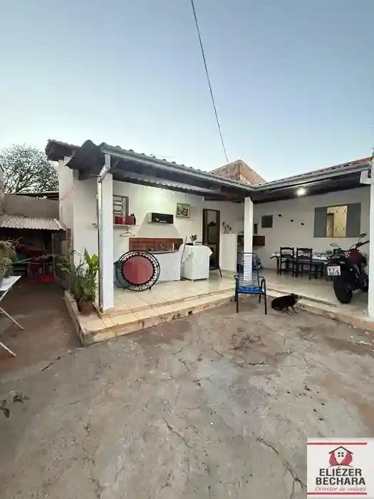 Casa com 3 quartos à venda, 105m² — foto 2 de 25