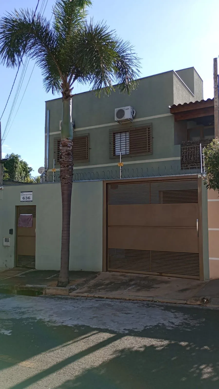 Casa com 2 quartos à venda, 170m² — foto 1 de 33