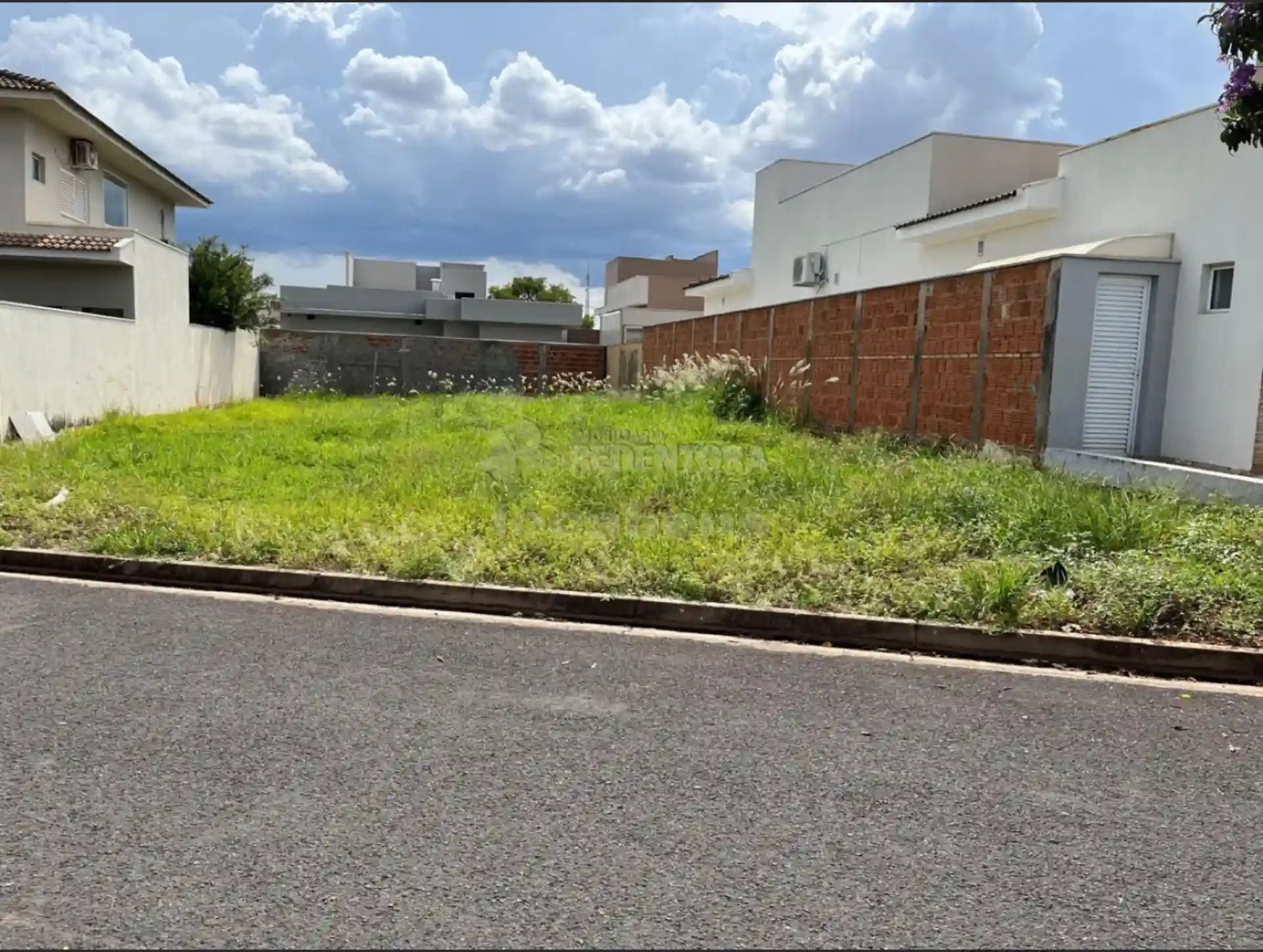 Terreno / Lote / Condomínio  à venda, 400m² — foto 3 de 15