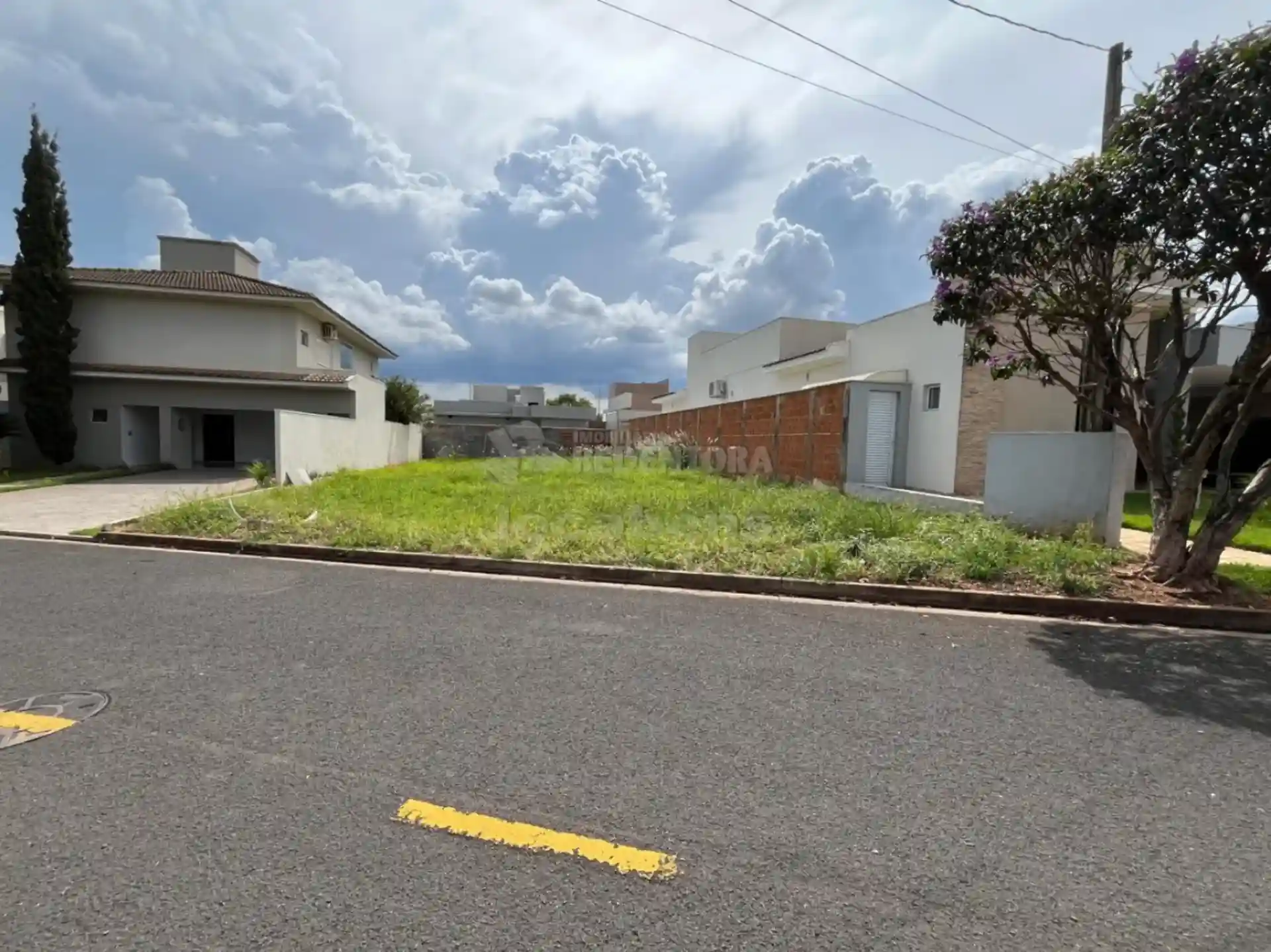 Terreno / Lote / Condomínio  à venda, 400m² — foto 5 de 15
