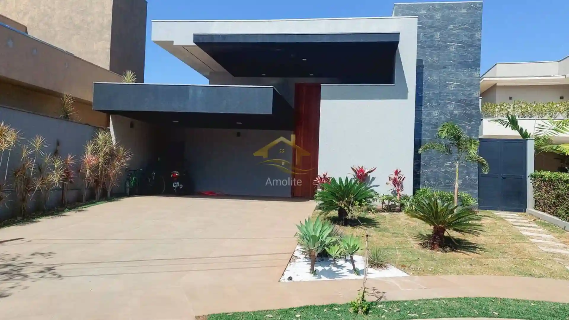 Casa de Condomínio com 3 quartos à venda, 220m² — foto 3 de 40