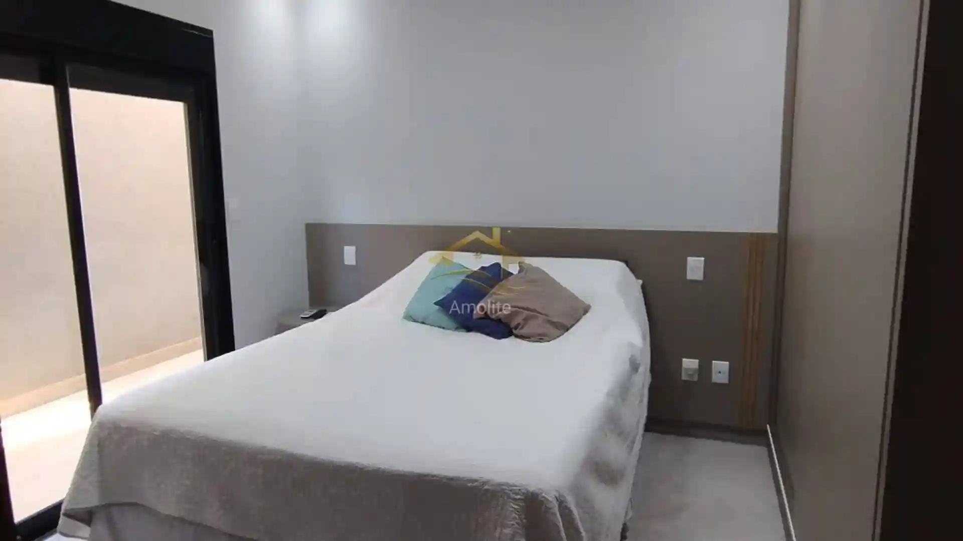 Casa de Condomínio com 3 quartos à venda, 220m² — foto 19 de 40