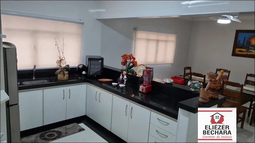 Casa à venda — foto 1 de 5
