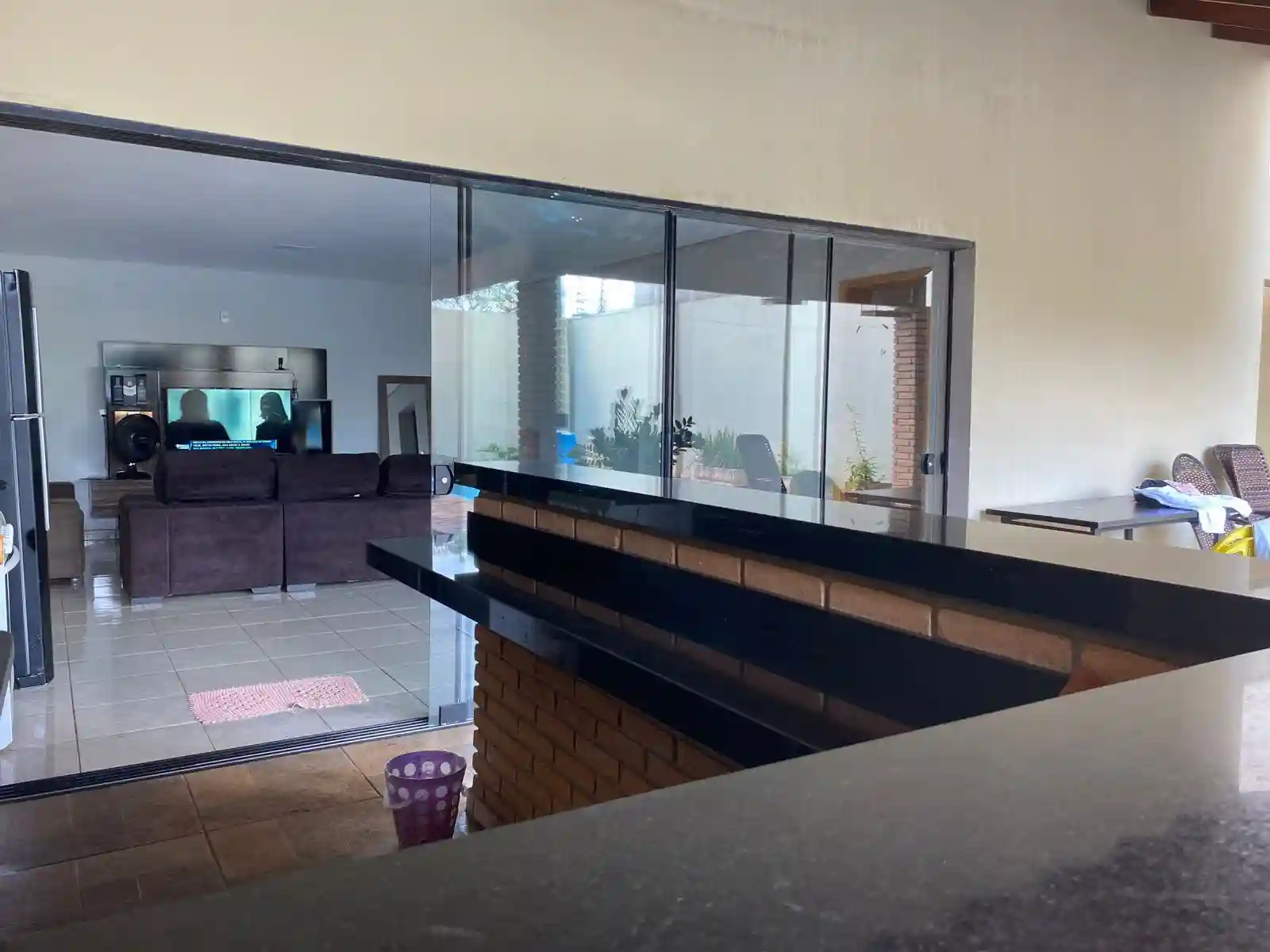 Casa de Vila com 2 quartos à venda, 130m² — foto 2 de 6