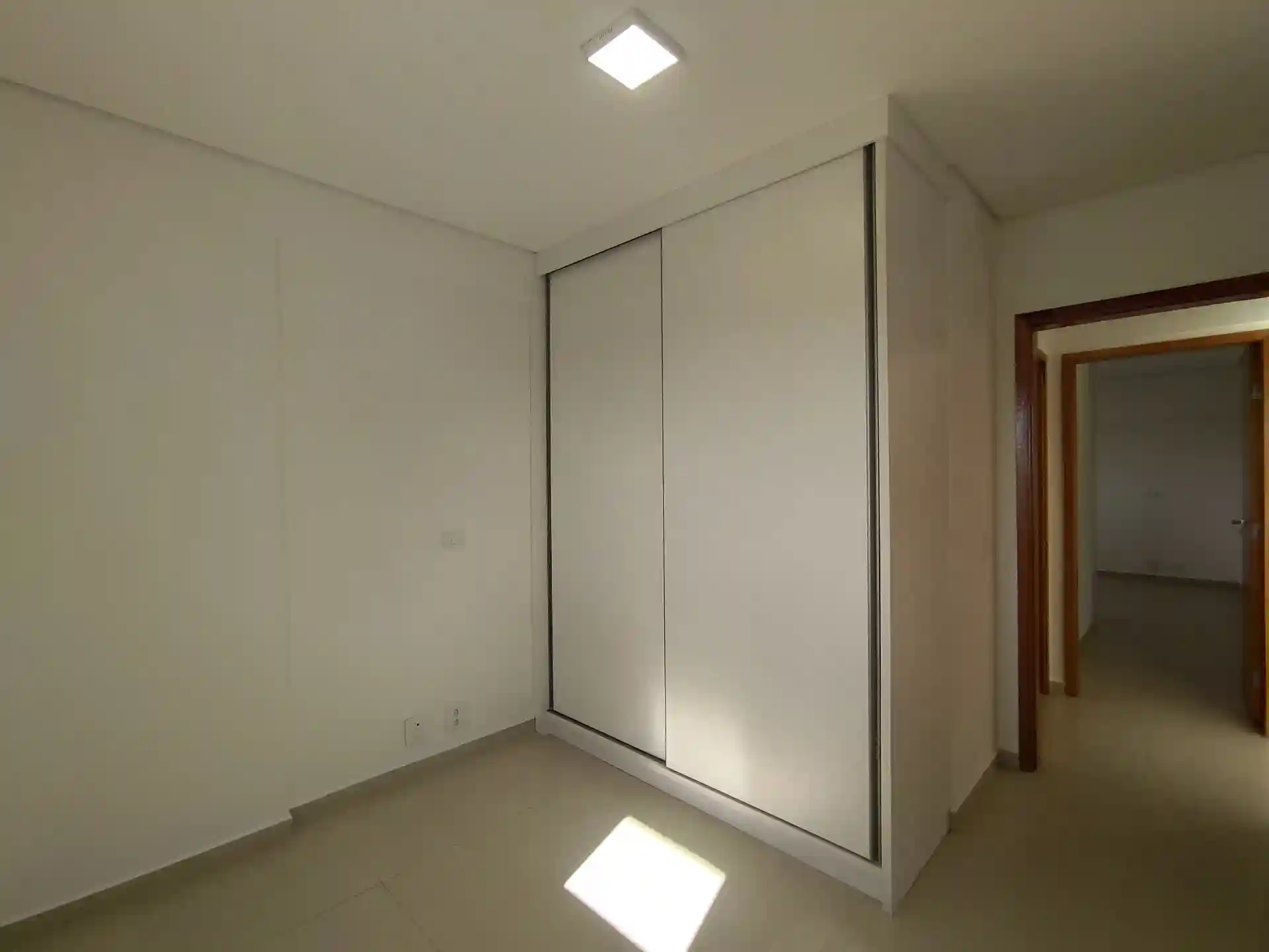 Apartamento com 2 quartos para aluguel, 76m² — foto 15 de 17