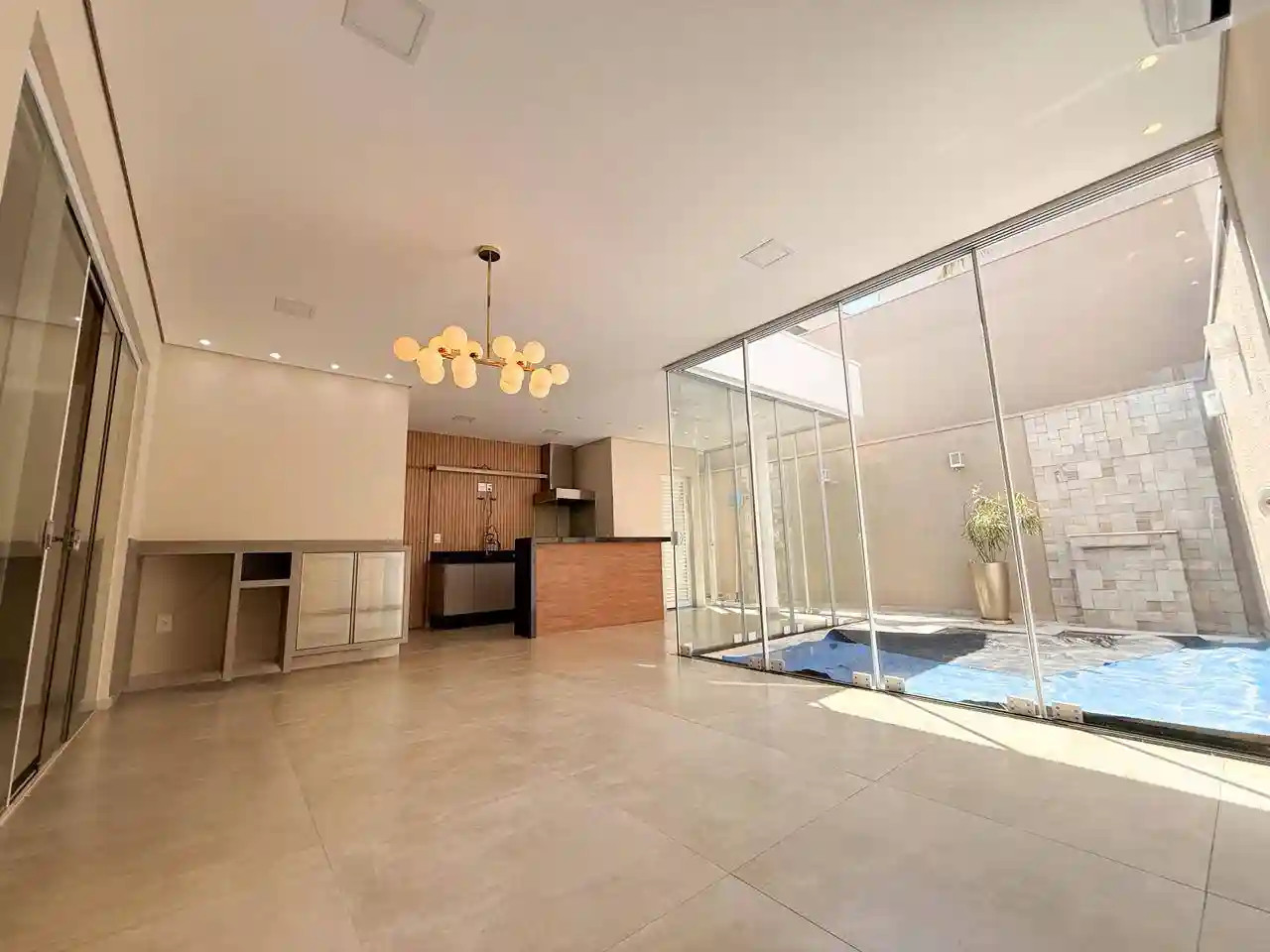 Casa de Condomínio com 3 quartos à venda, 320m² — foto 10 de 18
