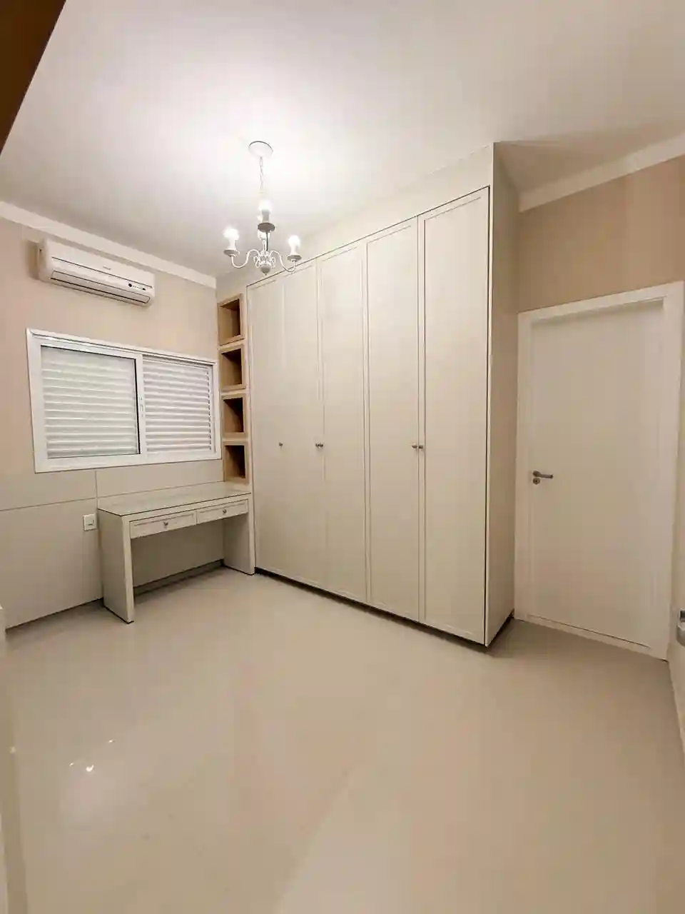 Casa de Condomínio com 3 quartos à venda, 320m² — foto 12 de 18