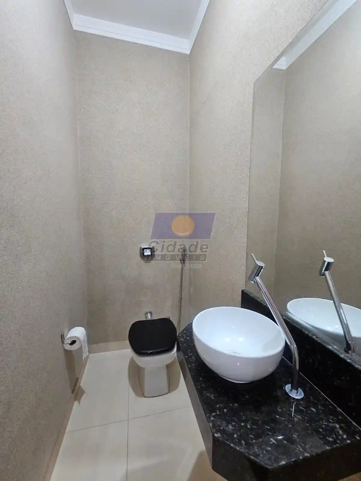 Casa com 3 quartos à venda, 178m² — foto 13 de 22