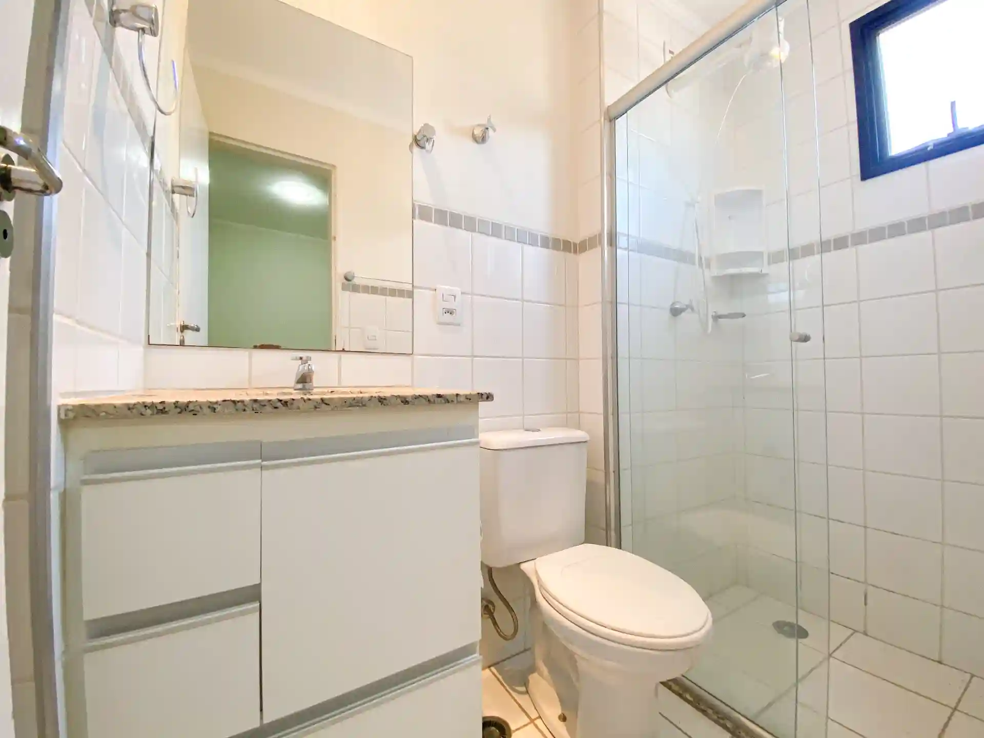 Apartamento com 2 quartos para aluguel, 70m² — foto 6 de 7