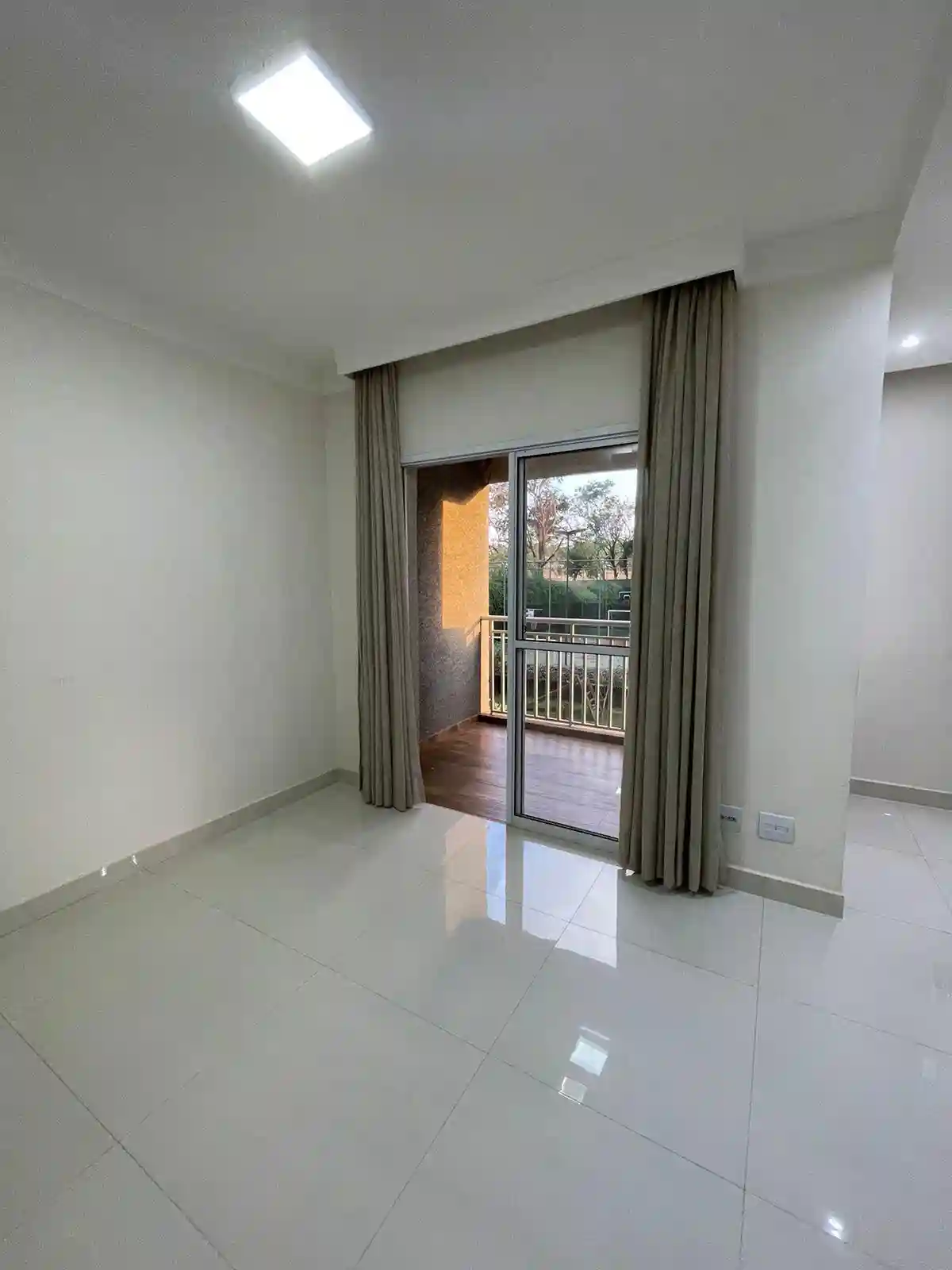 Apartamento com 2 quartos à venda, 77m² — foto 3 de 15