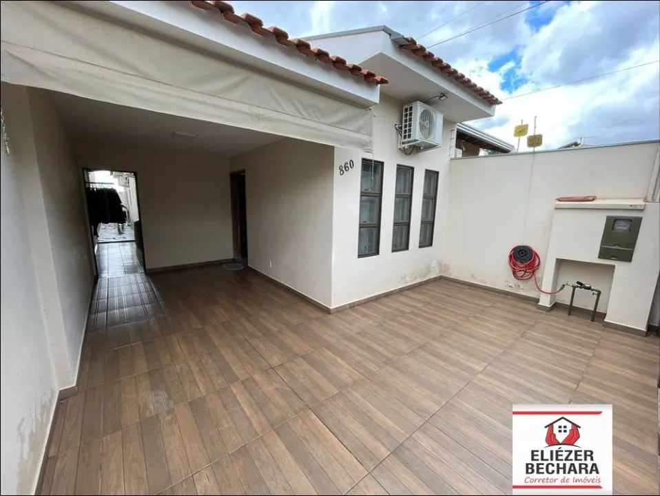 Casa à venda — foto 1 de 9