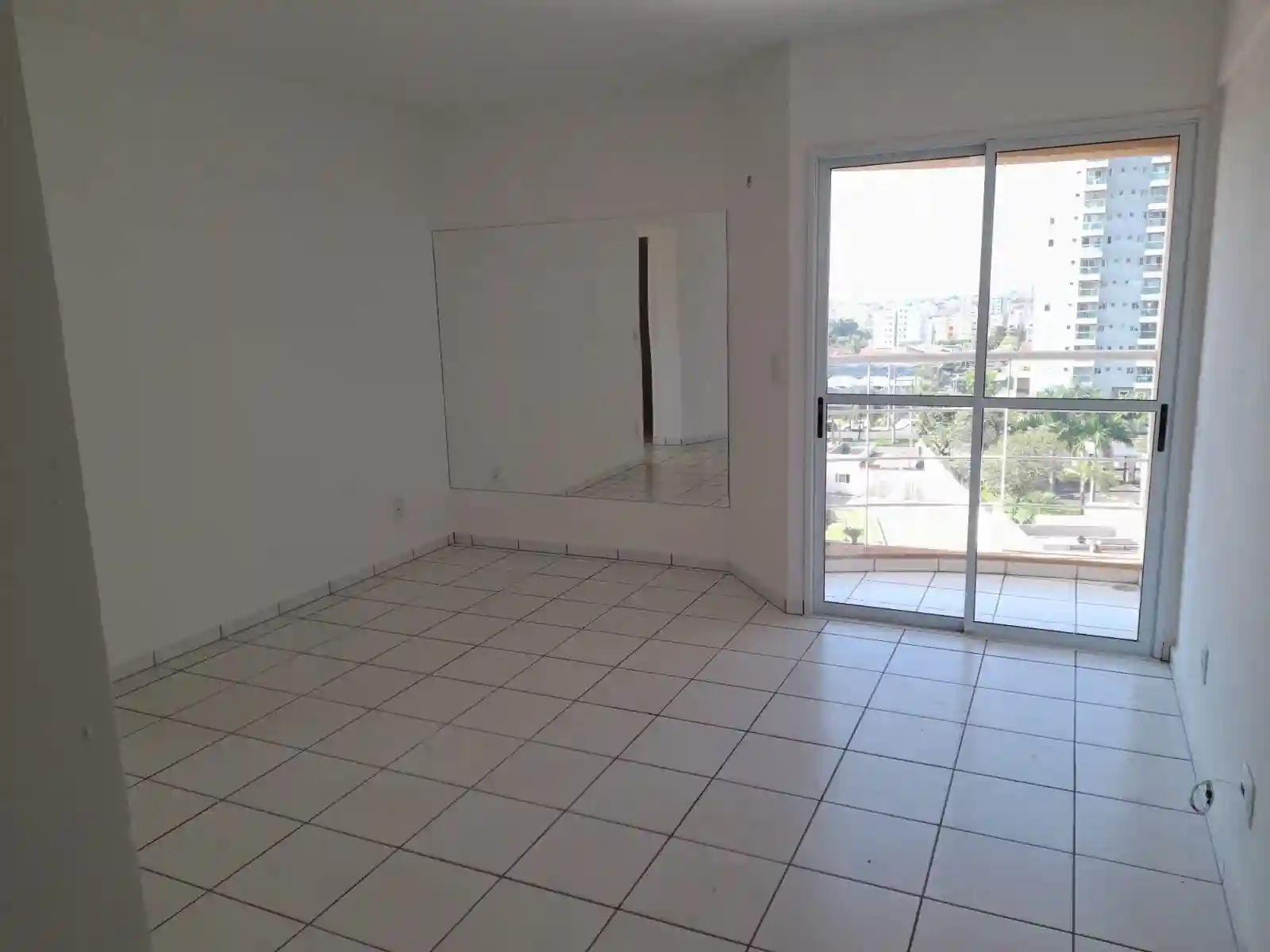 Apartamento com 2 quartos à venda, 45m² — foto 4 de 6