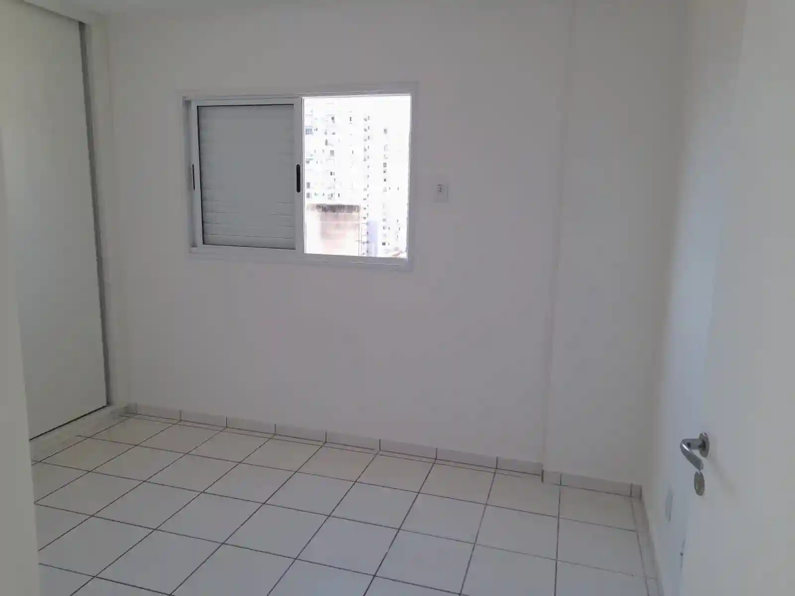 Apartamento com 2 quartos à venda, 45m² — foto 2 de 6