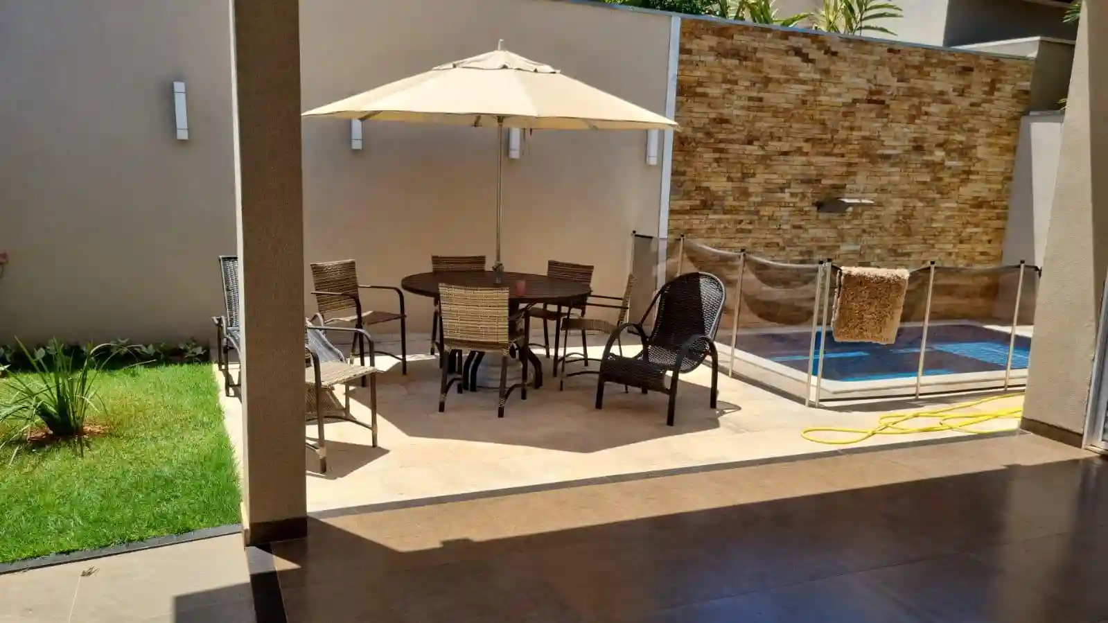 Casa de Condomínio  à venda, 150m² — foto 2 de 13